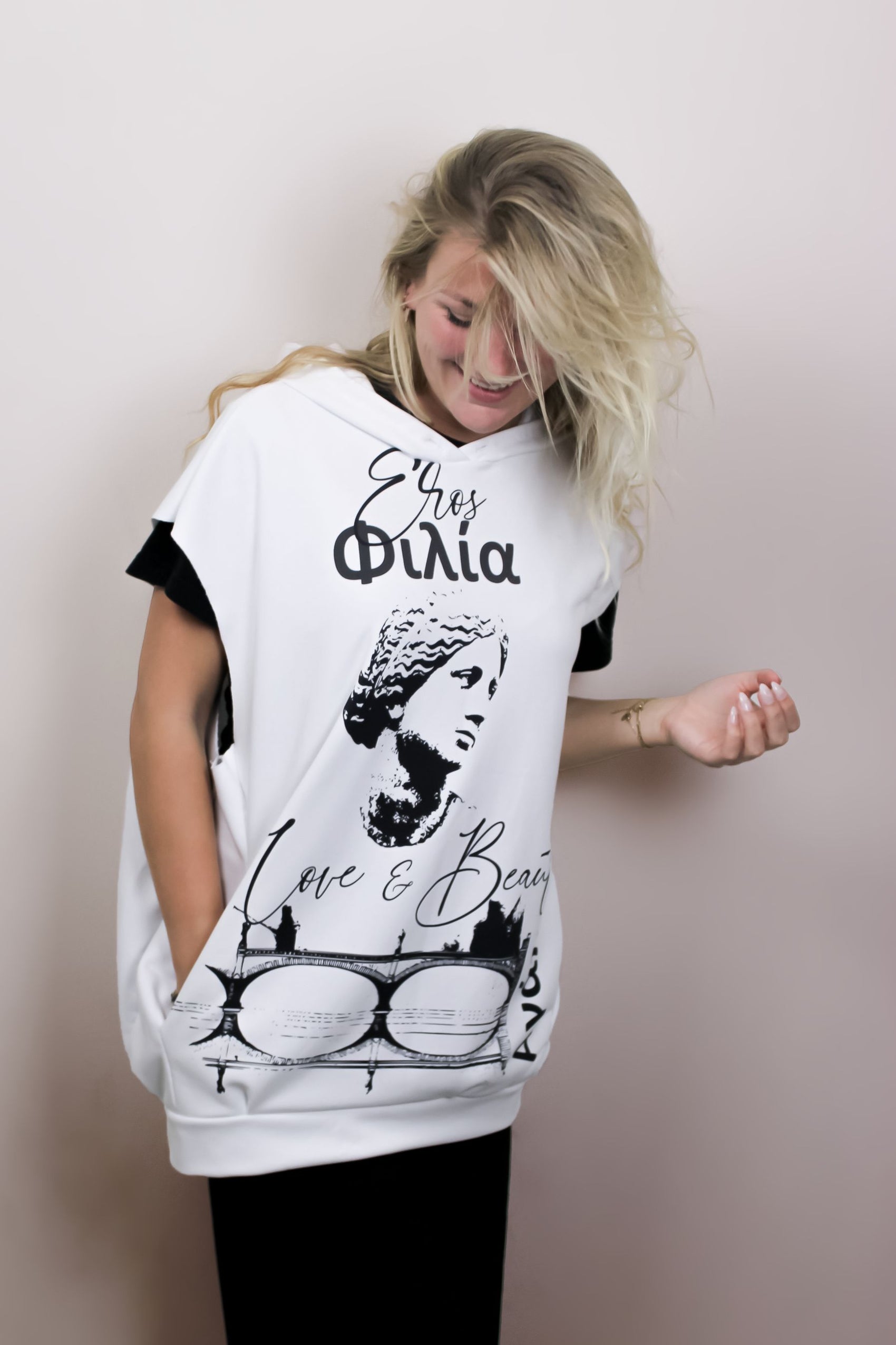 Make a statement with our Sleeveless Hoodie, showcasing Greek mythology artistry. Limited edition and locally sewn in the Netherlands, this hoodie brings ancient stories to life in a modern context.