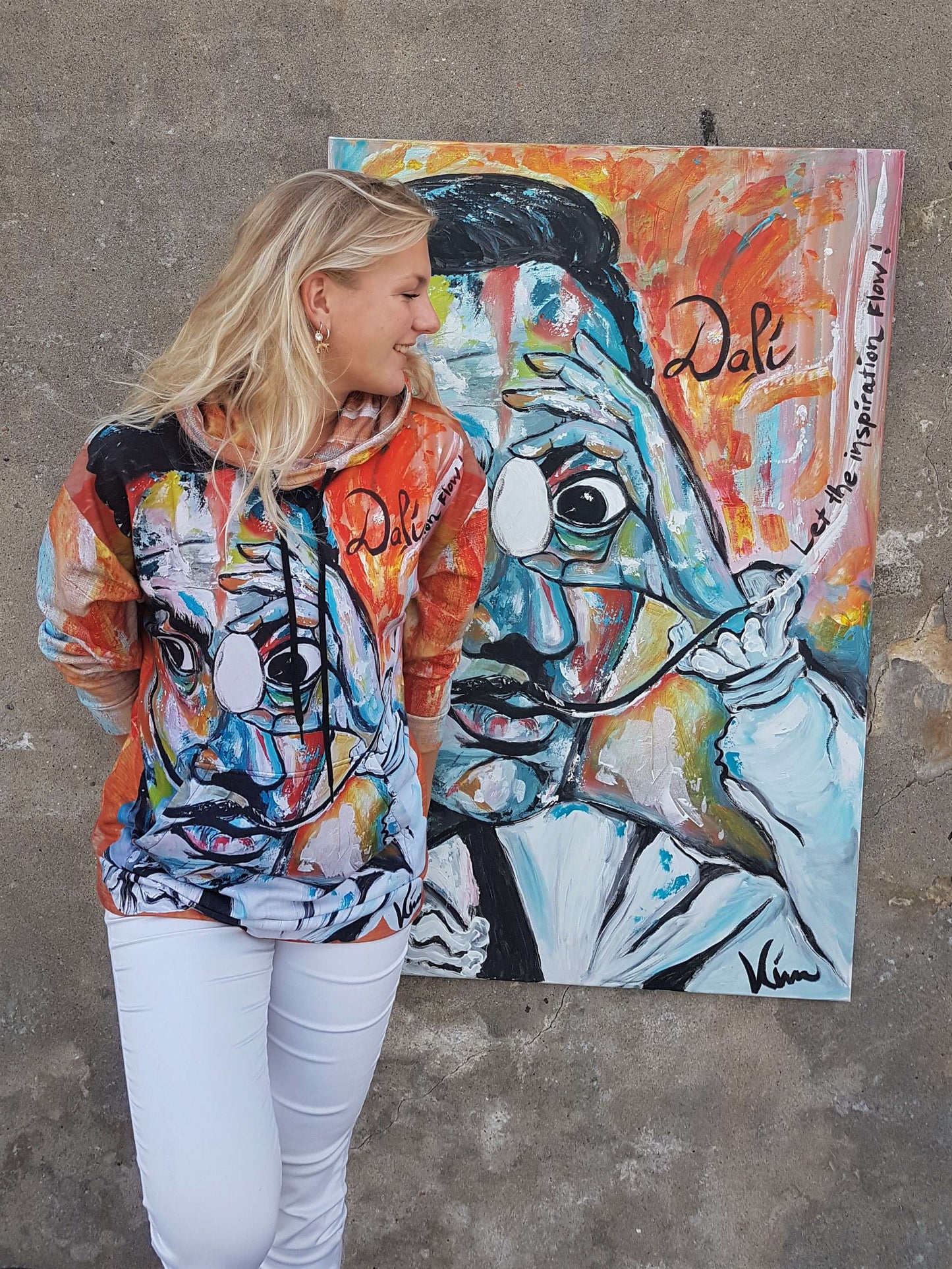 from a painting of the artist Salvador Dali made by Kim Vermeulen, this hoodie is a very lively and vibrant clothing piece to wear